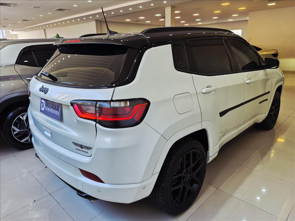 Foto ilustrativa do carro