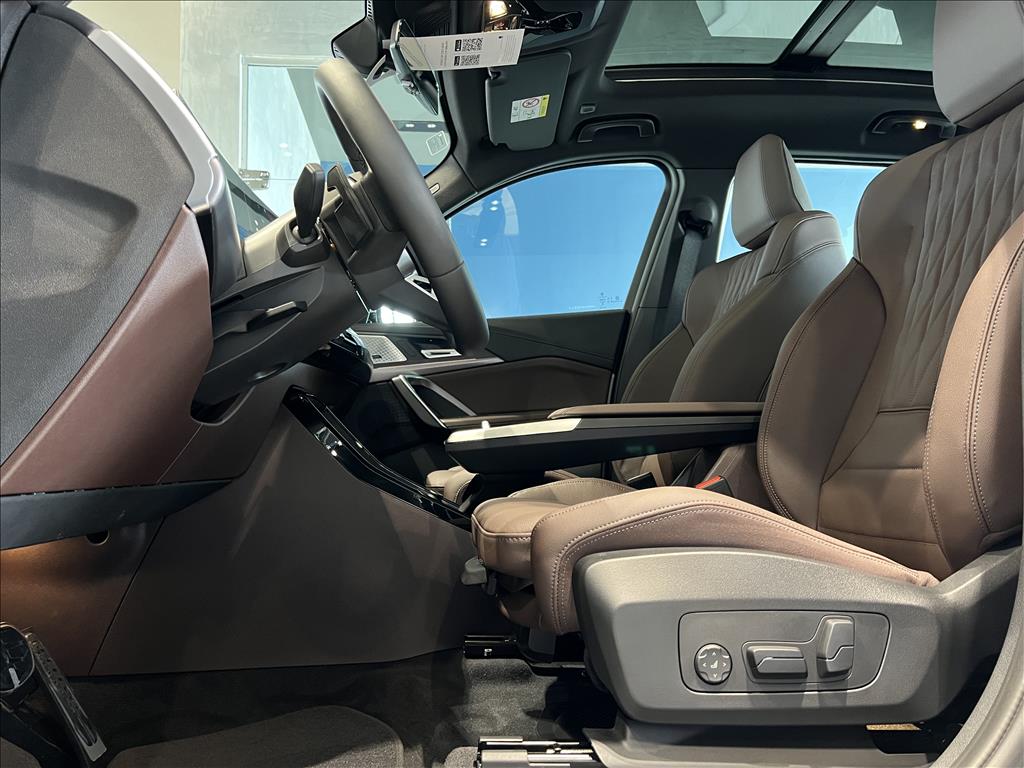 iX1 ELÉTRICO XDRIVE30 M SPORT11