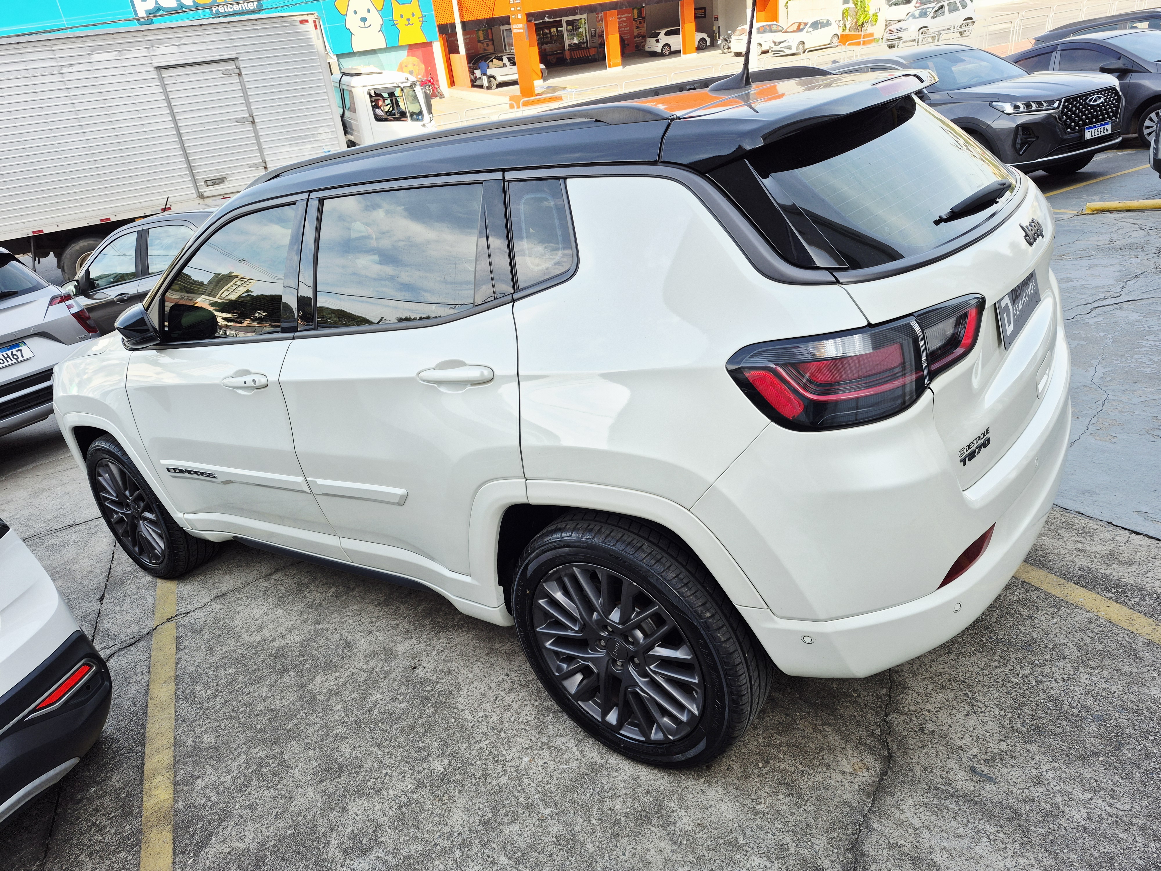 Foto ilustrativa do carro