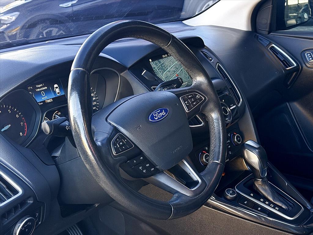 Ford Focus - 2.0 TITANIUM PLUS 16V FLEX 4P POWERSHIFT