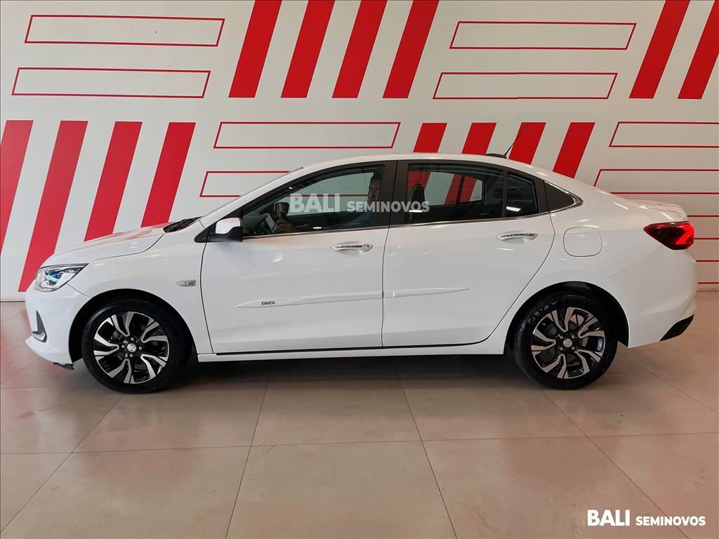 ONIX PLUS 1.0 TURBO FLEX PREMIER AUTOMÁTICO4