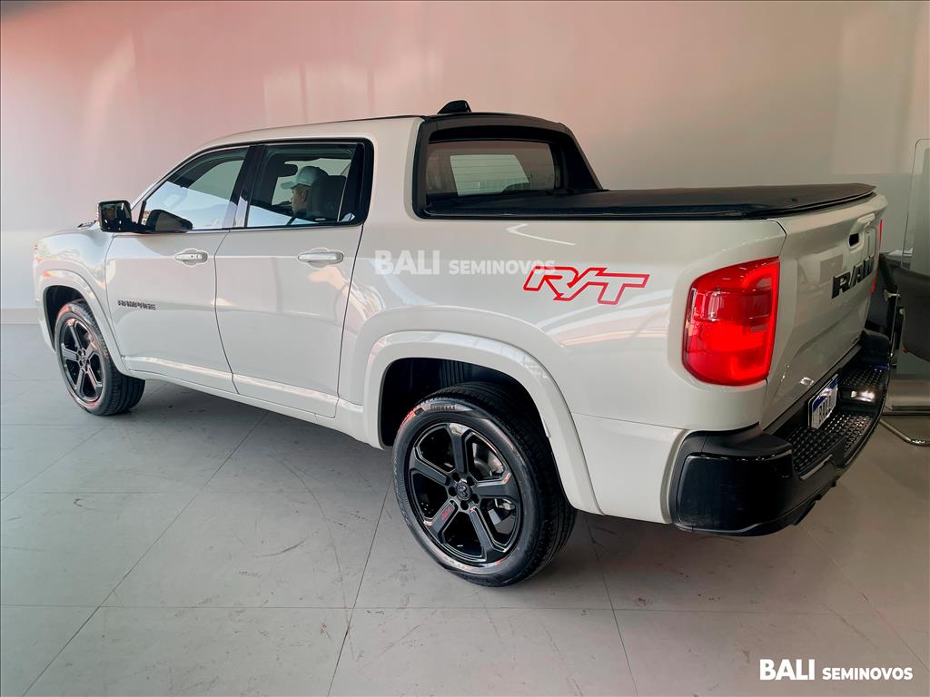 RAMPAGE 2.0 HURRICANE 4 TURBO GASOLINA R/T 4X4 AUTOMÁTICO7