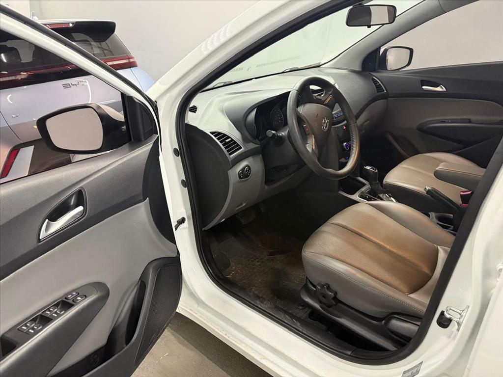 HB20S 1.6 PREMIUM 16V FLEX 4P AUTOMÁTICO3