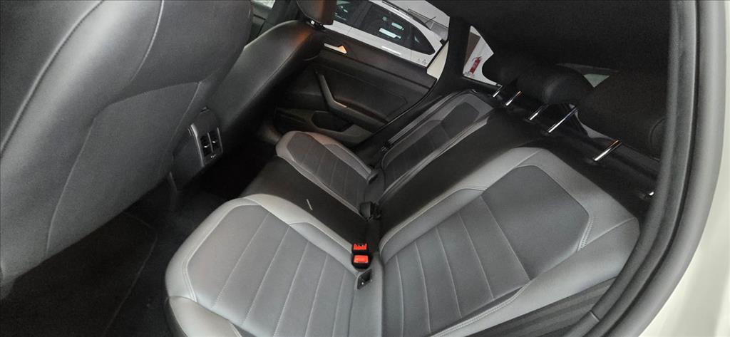 NIVUS 1.0 200 TSI TOTAL FLEX HIGHLINE AUTOMÁTICO12