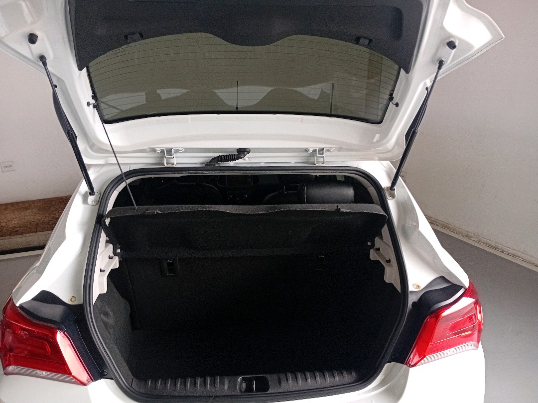 GM - Chevrolet-ONIX-1.4 MPFI LTZ 8V FLEX 4P AUTOMÁTICO