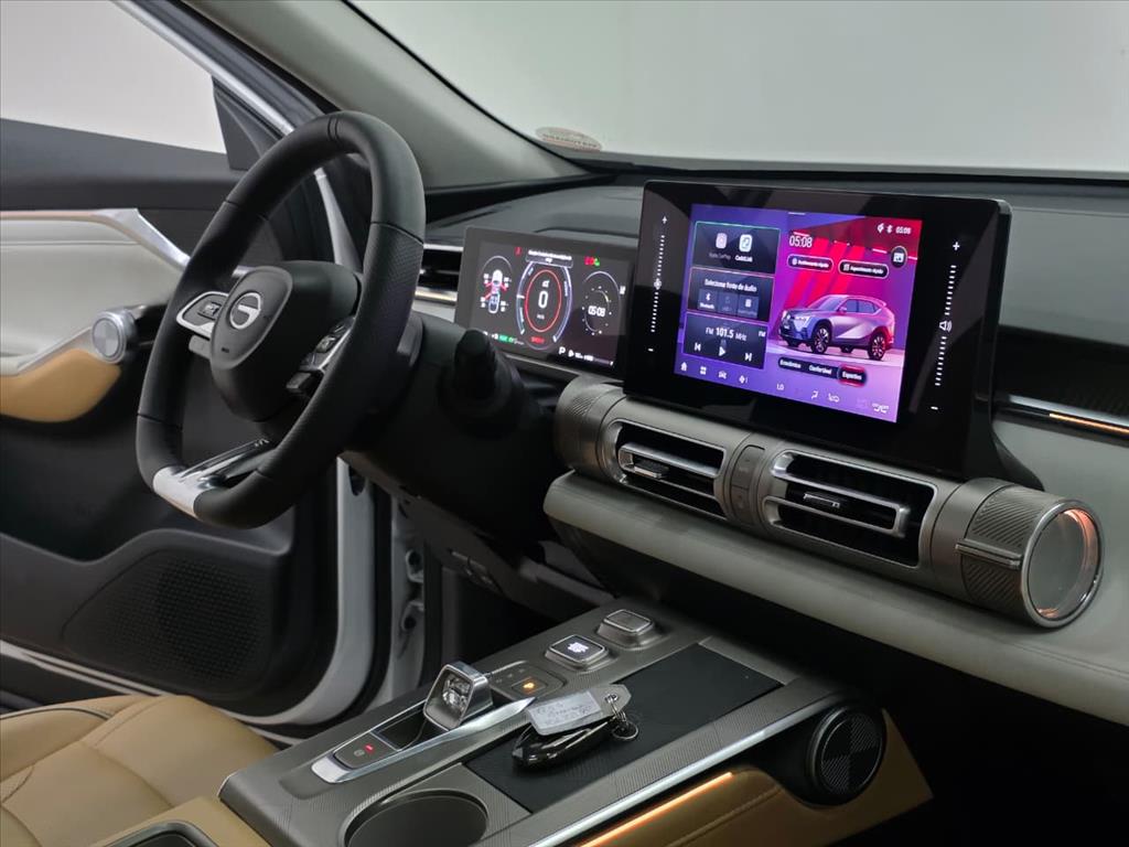 GS4 2.0 HEV ELITE AUTOMÁTICO4
