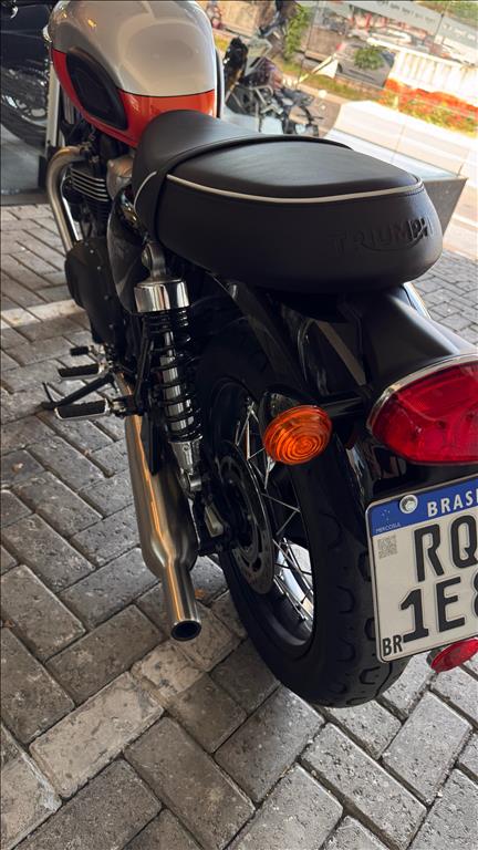 BONNEVILLE T100 9002
