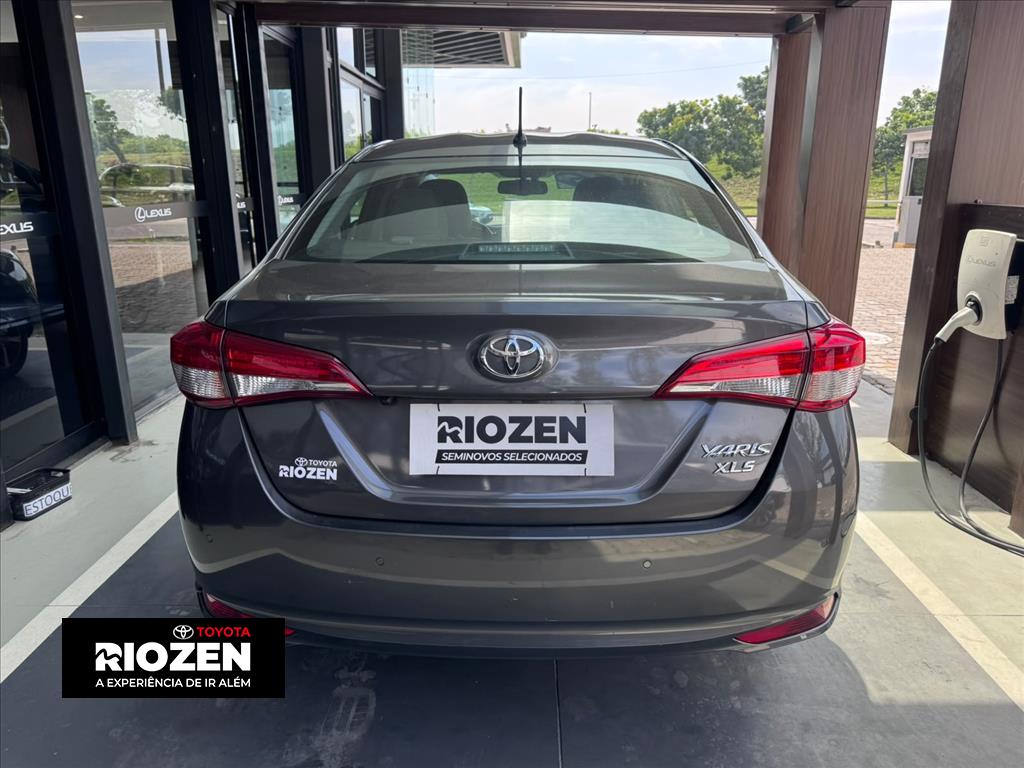 YARIS 1.5 16V FLEX SEDAN XLS CONNECT MULTIDRIVE11