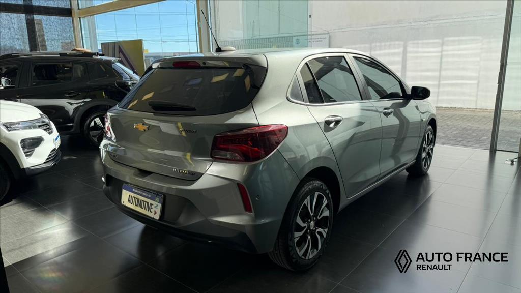 ONIX 1.0 TURBO FLEX PREMIER AUTOMÁTICO3
