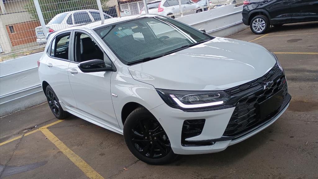 ONIX 1.0 TURBO FLEX RS AUTOMÁTICO