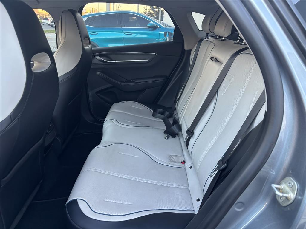 KING 1.5 DM-I PHEV GS AUTOMÁTICO9