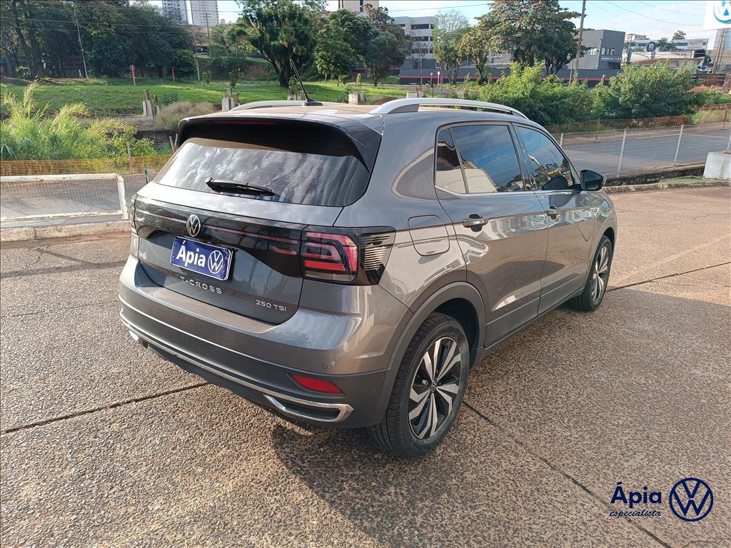 T-CROSS 1.4 250 TSI TOTAL FLEX HIGHLINE AUTOMÁTICO3