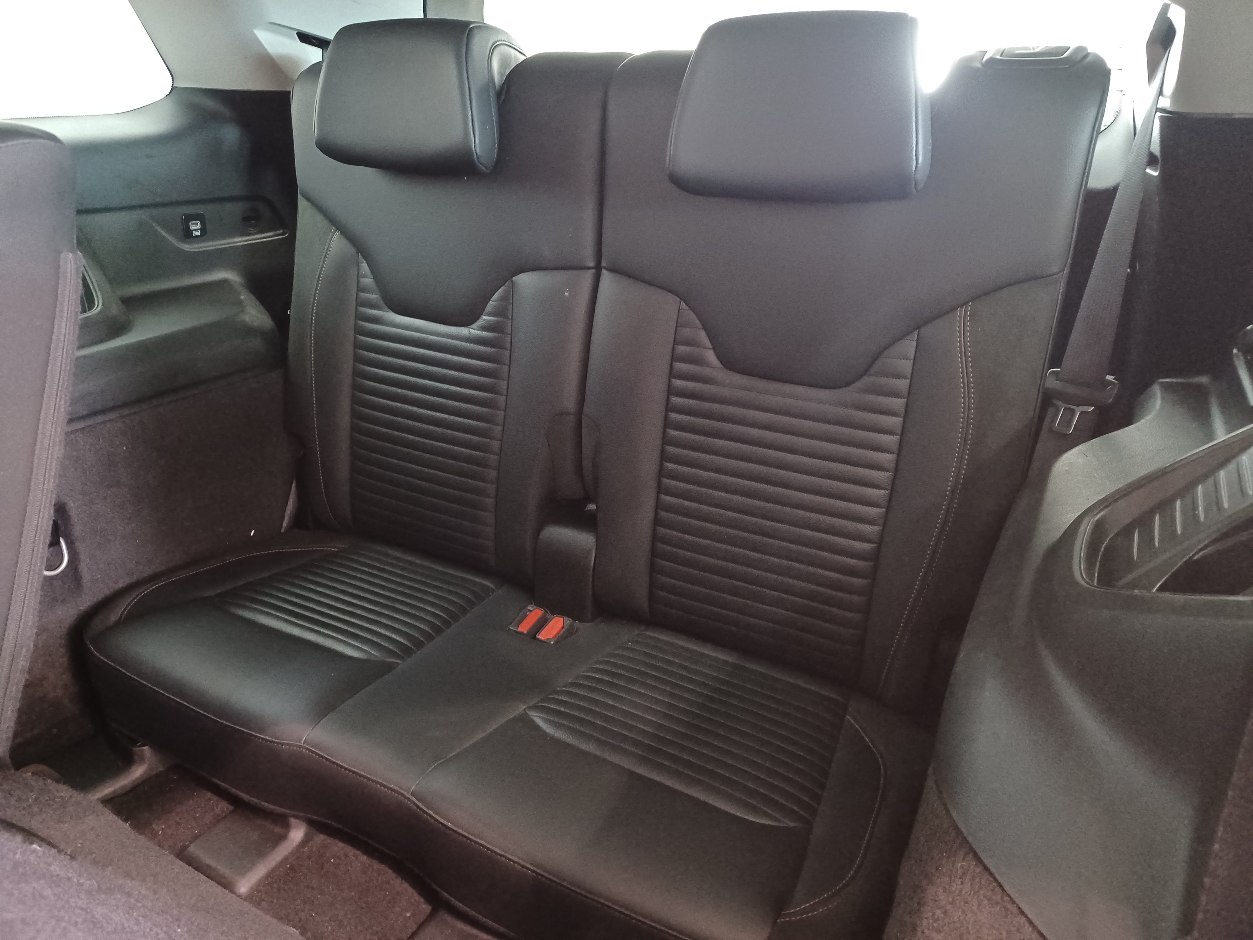 Jeep-COMMANDER-1.3 T270 TURBO FLEX LIMITED AT6