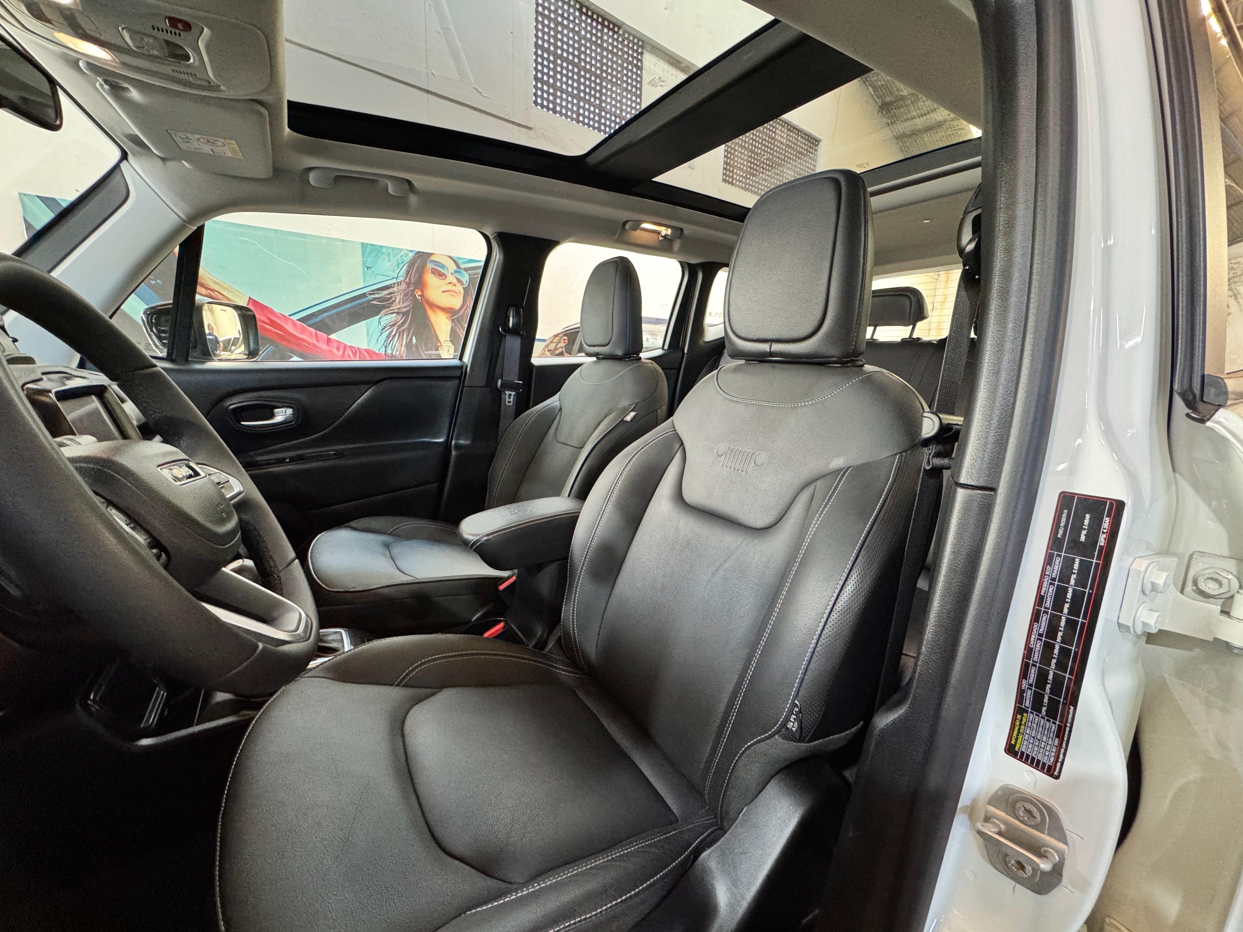 Jeep-RENEGADE-1.3 T270 TURBO FLEX SAHARA AT6