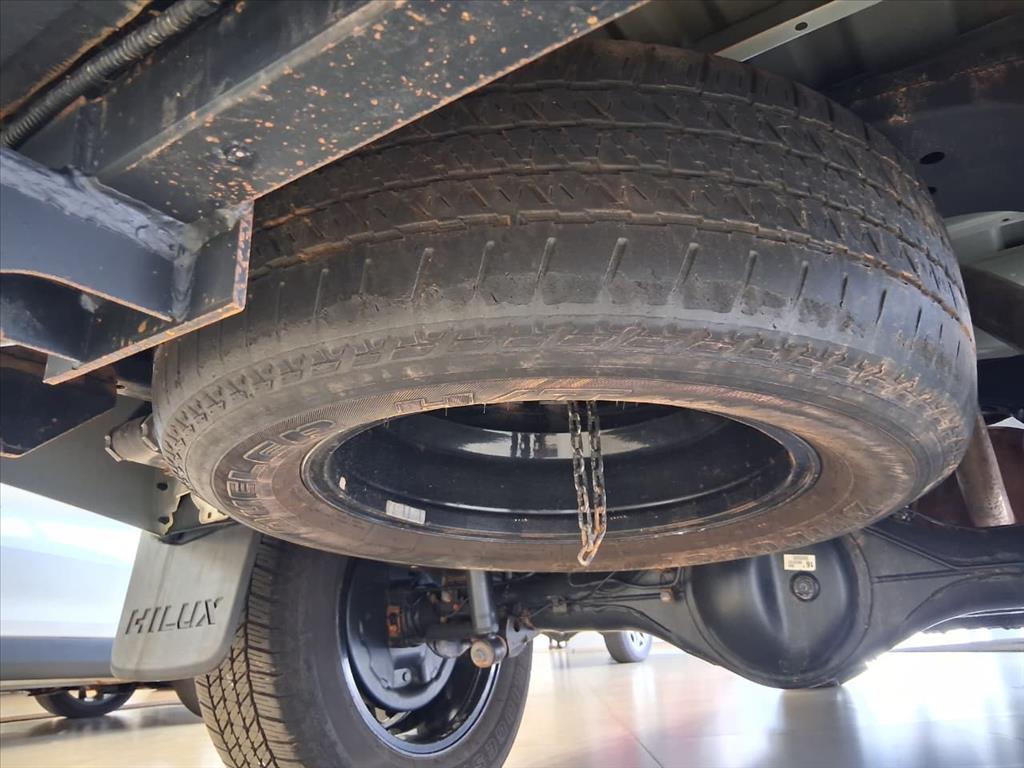 HILUX 2.8 D-4D TURBO DIESEL CD SRV 4X4 AUTOMÁTICO16