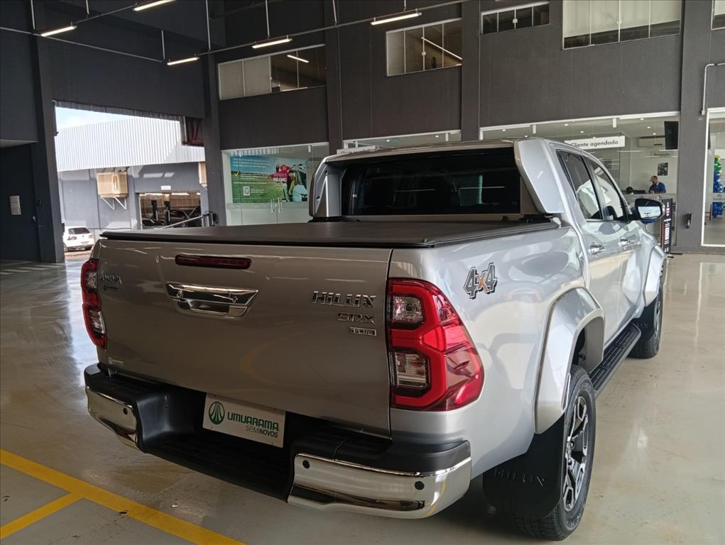 HILUX 2.8 D-4D TURBO DIESEL CD SRX 4X4 AUTOMÁTICO3