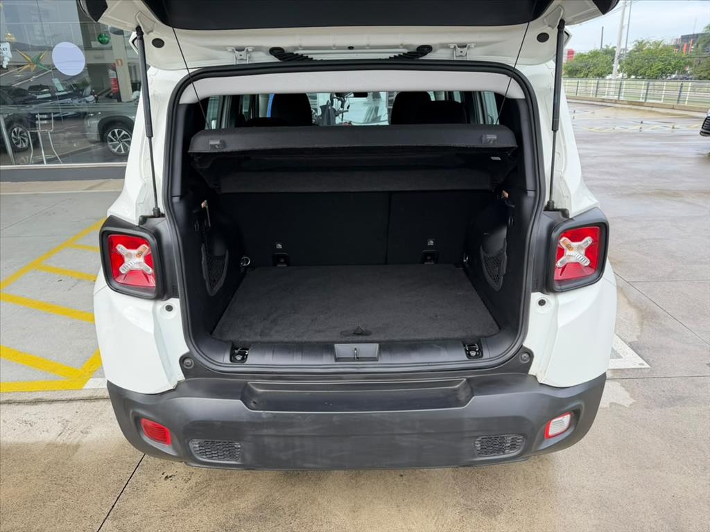 RENEGADE 1.8 16V FLEX 4P AUTOMÁTICO6