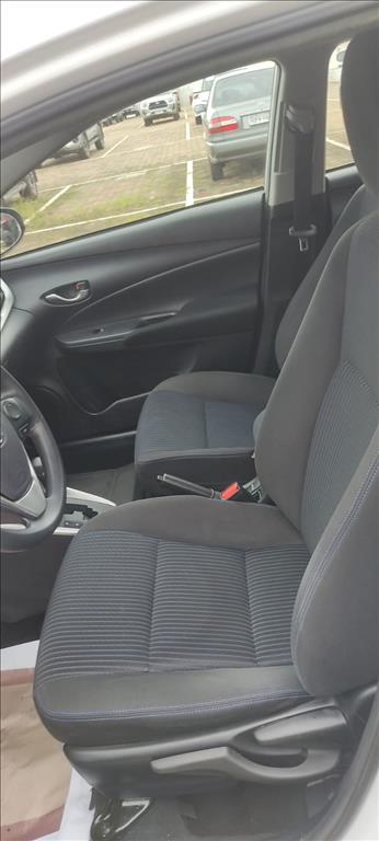 YARIS 1.5 16V FLEX SEDAN XL PLUS CONNECT MULTIDRIVE7