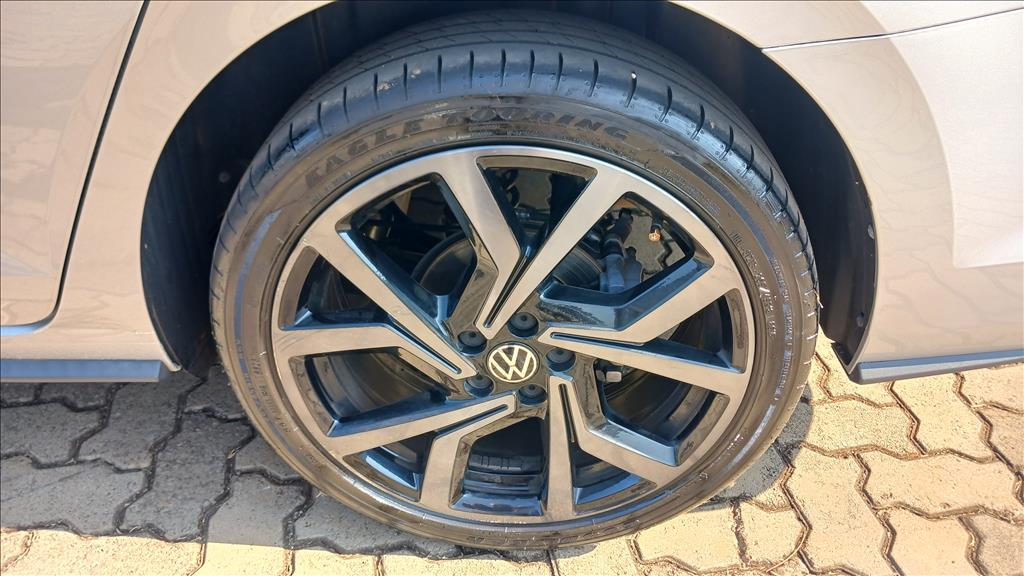 VIRTUS 1.4 250 TSI EXCLUSIVE AUTOMÁTICO9