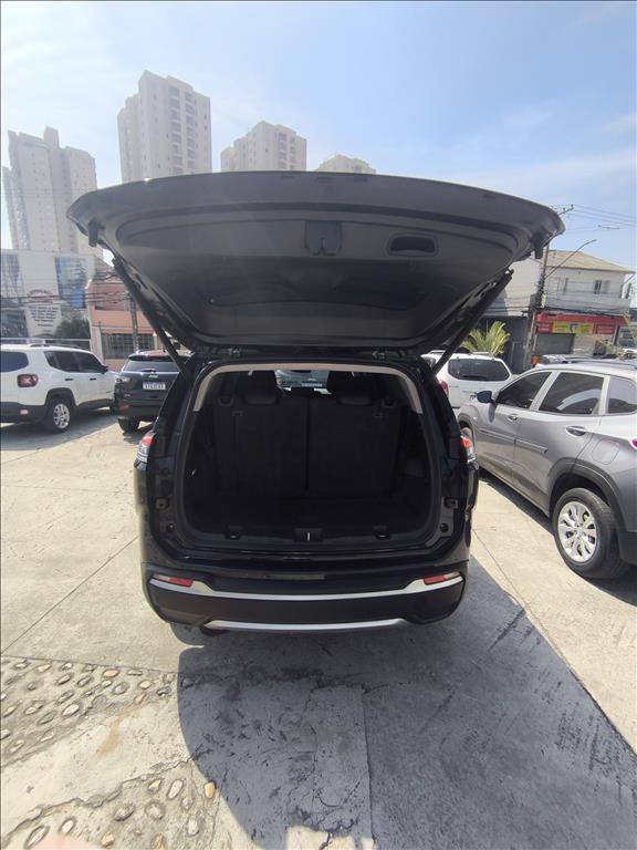 COMMANDER 1.3 T270 TURBO FLEX LIMITED AT6 COMMANDER 1.3 T270 TURBO FLEX LIMITED AT6