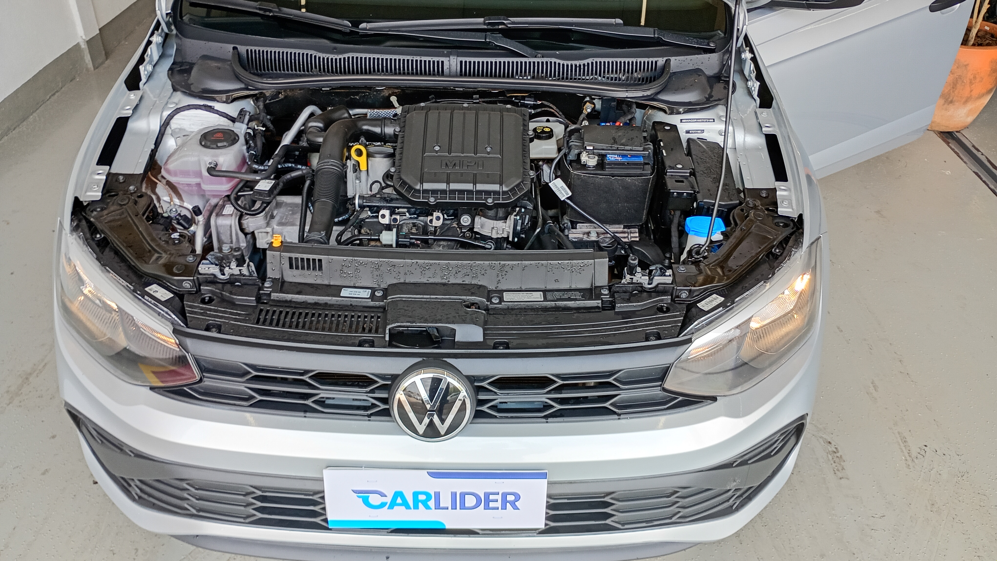 POLO 1.0 MPI TRACK MANUAL13