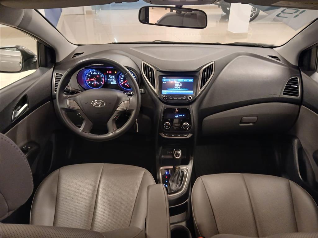 Hyundai-HB20S-1.6 PREMIUM 16V FLEX 4P AUTOMÁTICO