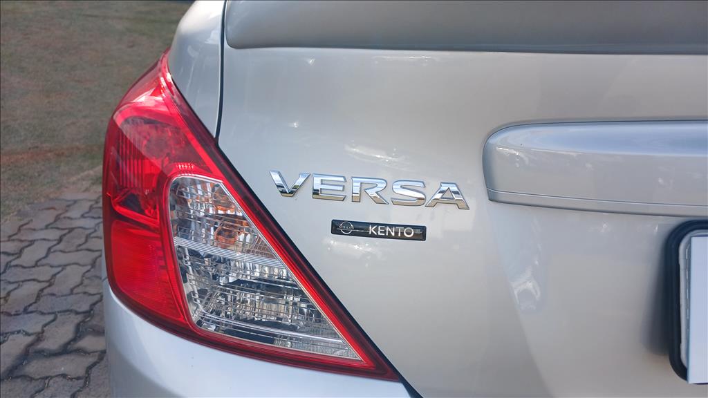 VERSA 1.6 16V FLEXSTART SV 4P MANUAL15