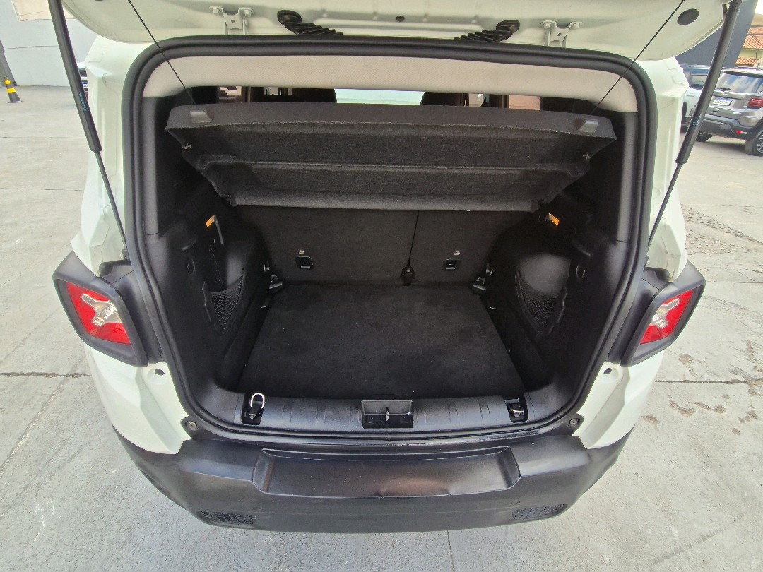 RENEGADE 1.8 16V FLEX SPORT 4P AUTOMÁTICO8