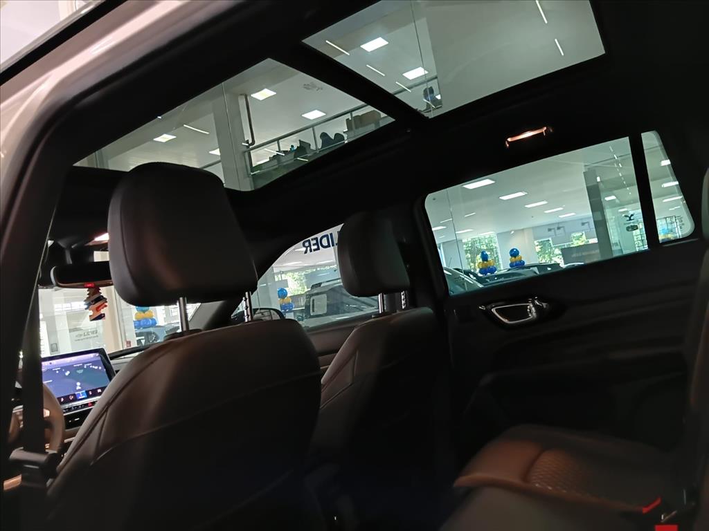 COMMANDER 1.3 T270 TURBO FLEX OVERLAND AT611