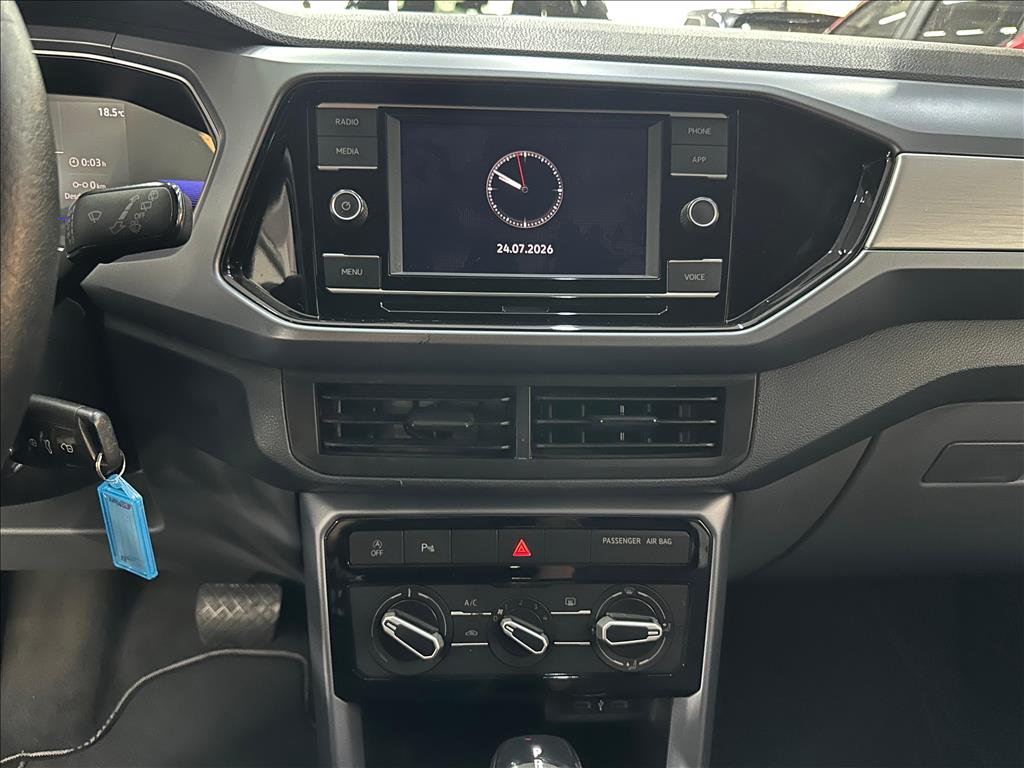 T-CROSS 1.0 200 TSI TOTAL FLEX AUTOMÁTICO10