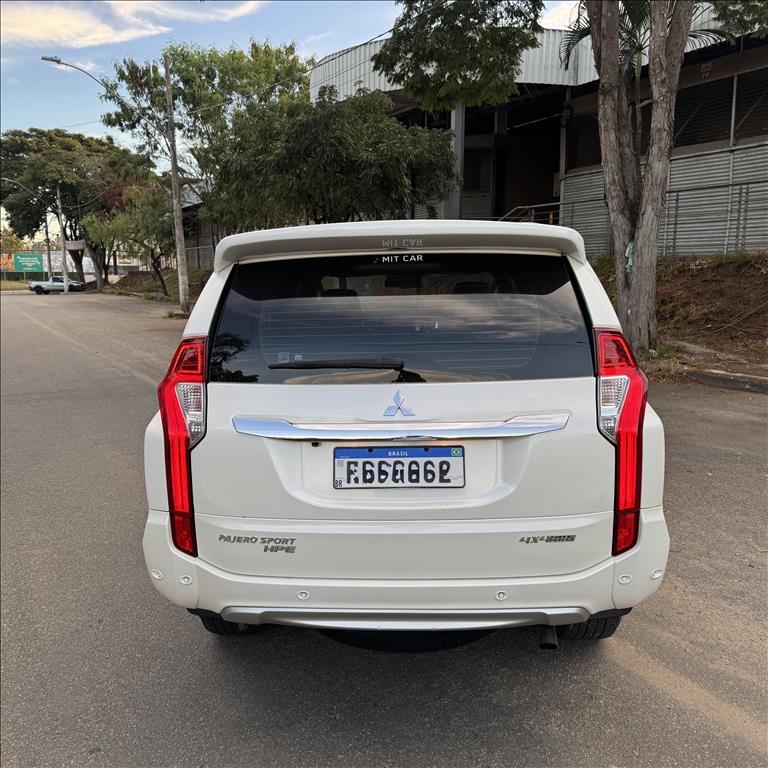 Mitsubishi-PAJERO SPORT-2.4 16V MIVEC TURBO DIESEL HPE AWD AUTOMÁTICO