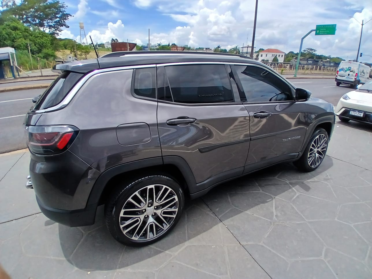 COMPASS 1.3 T270 TURBO FLEX LIMITED AT68