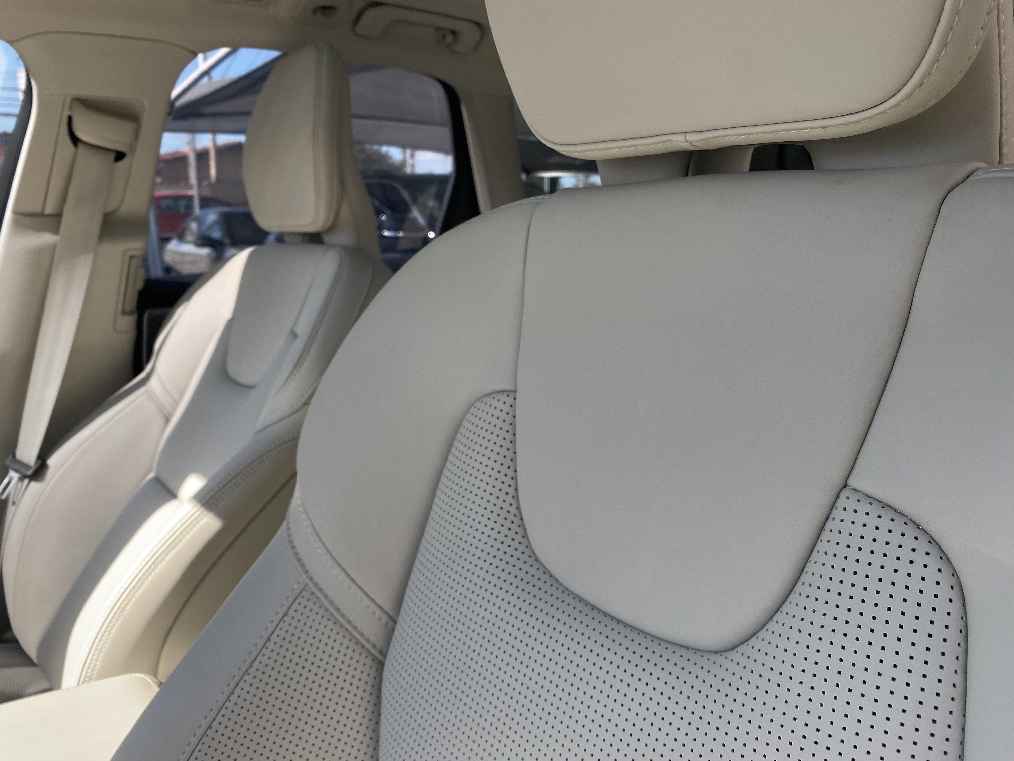 XC60 2.0 T8 PHEV ULTRA DARK AWD GEARTRONIC11