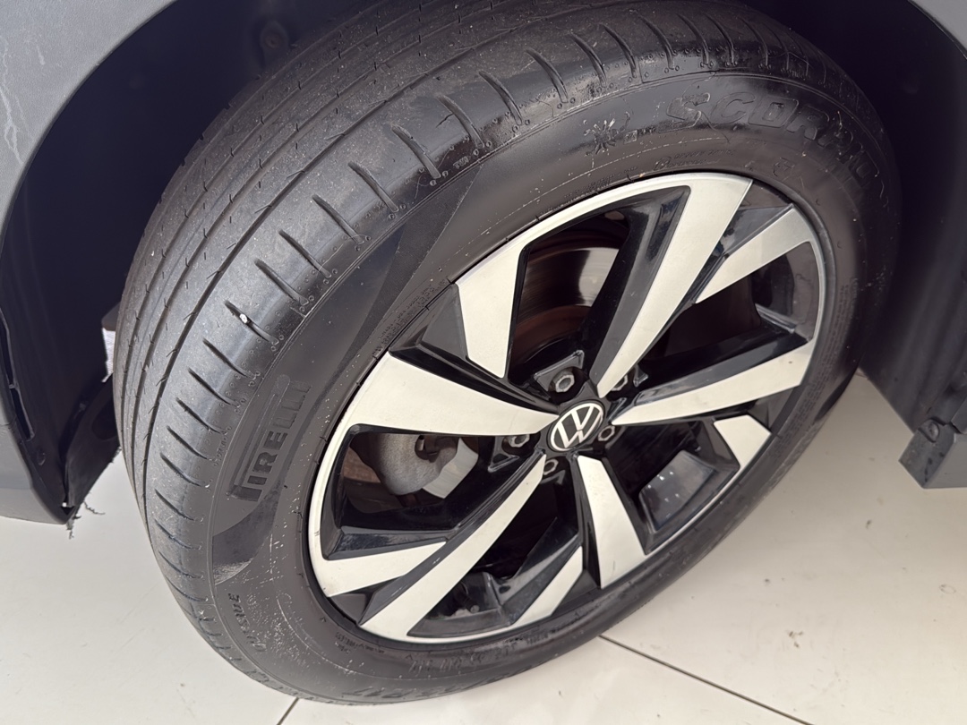 NIVUS 1.0 200 TSI TOTAL FLEX HIGHLINE AUTOMÁTICO13