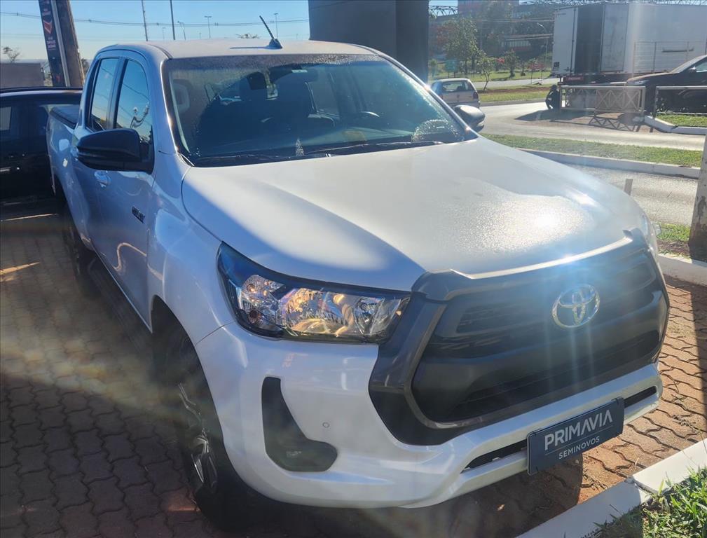 HILUX 2.8 D-4D TURBO DIESEL CD SR 4X4 AUTOMÁTICO0