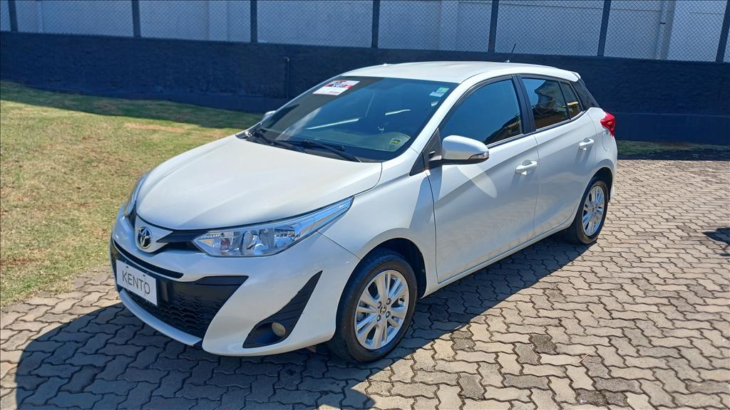 YARIS 1.3 16V FLEX XL MULTIDRIVE0