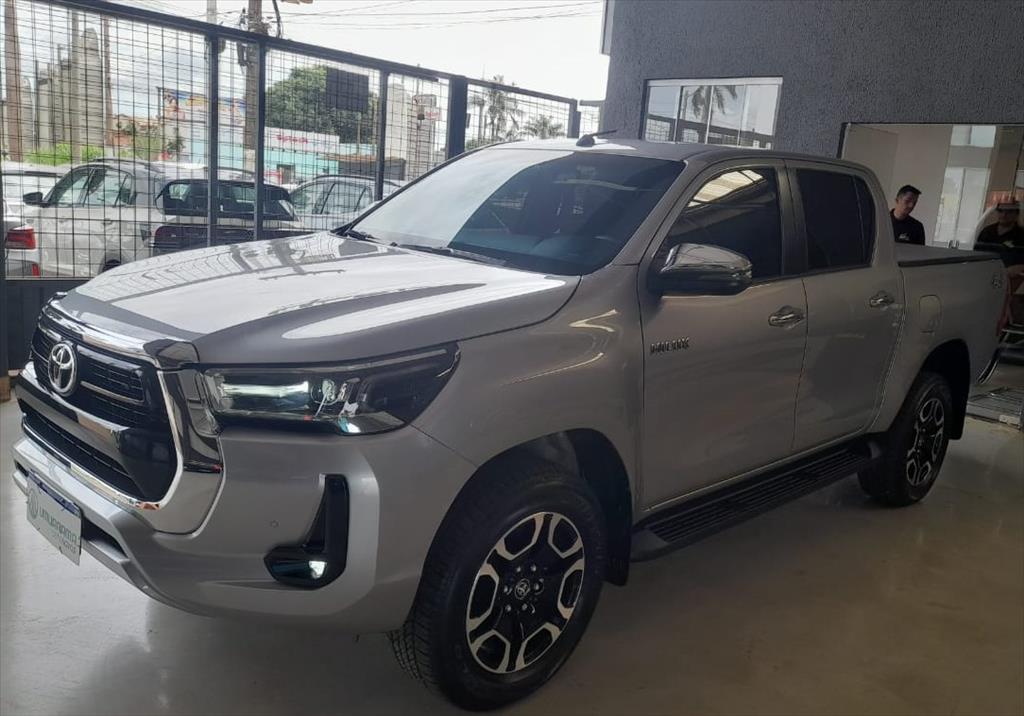 HILUX 2.8 D-4D TURBO DIESEL CD SRV 4X4 AUTOMÁTICO