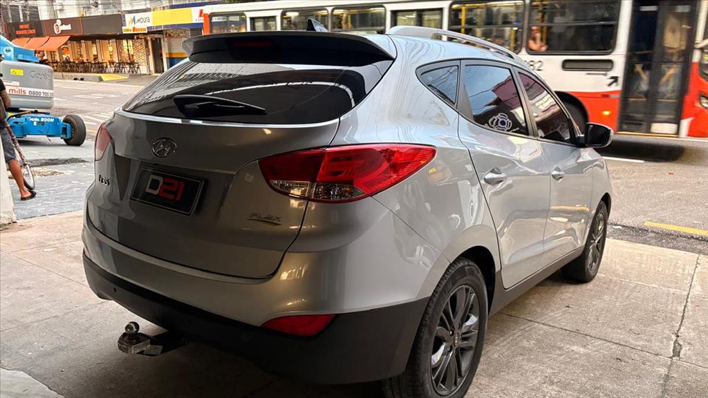 Hyundai-IX35-2.0 MPFI GL 16V FLEX 4P AUTOMÁTICO