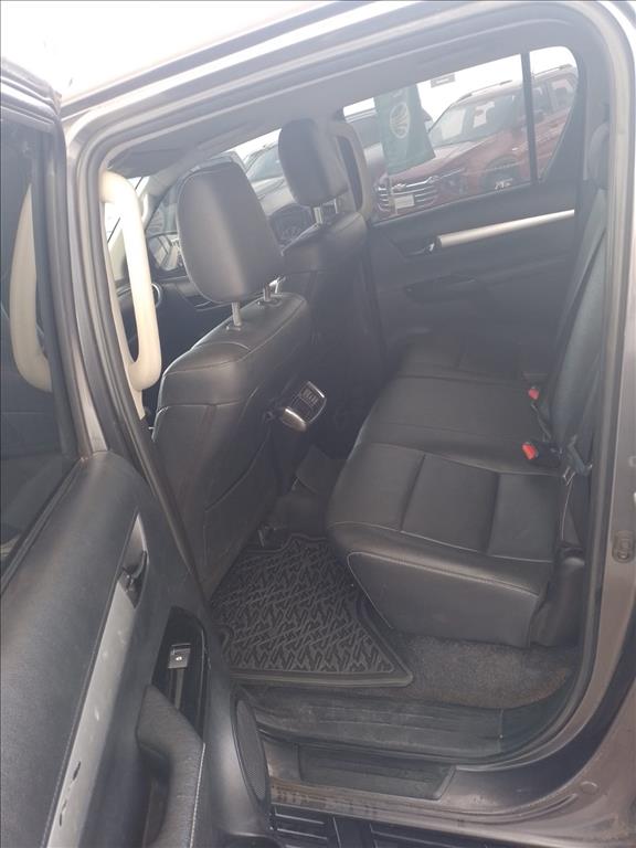 HILUX 2.8 D-4D TURBO DIESEL CD SRV 4X4 AUTOMÁTICO20