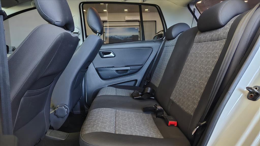 FOX 1.0 MI 8V FLEX 4P MANUAL11
