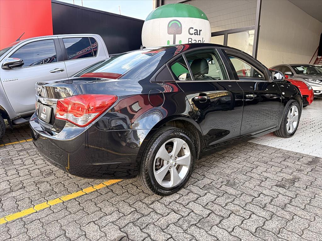 Chevrolet Cruze - 1.8 LT 16V FLEX 4P AUTOMÁTICO