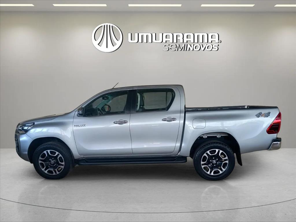 HILUX 2.8 D-4D TURBO DIESEL CD SRX 4X4 AUTOMÁTICO1