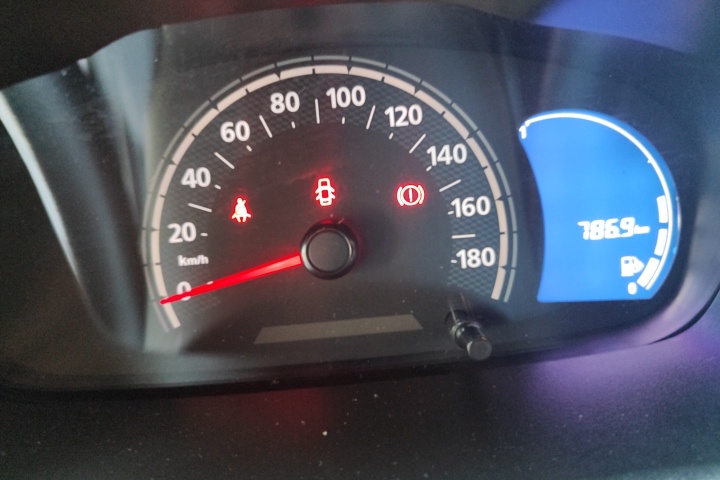 KWID 1.0 12V SCE FLEX ICONIC MANUAL9