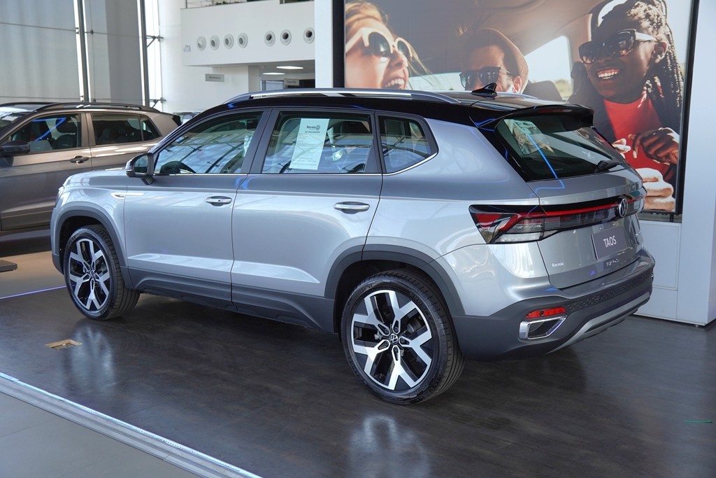 TAOS 1.4 250 TSI TOTAL FLEX HIGHLINE AUTOMÁTICO2