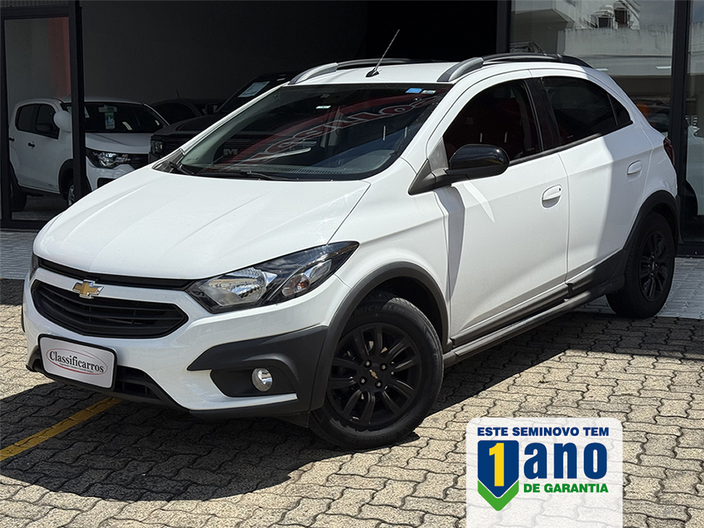 Chevrolet Onix - 1.4 MPFI ACTIV 8V FLEX 4P AUTOMÁTICO