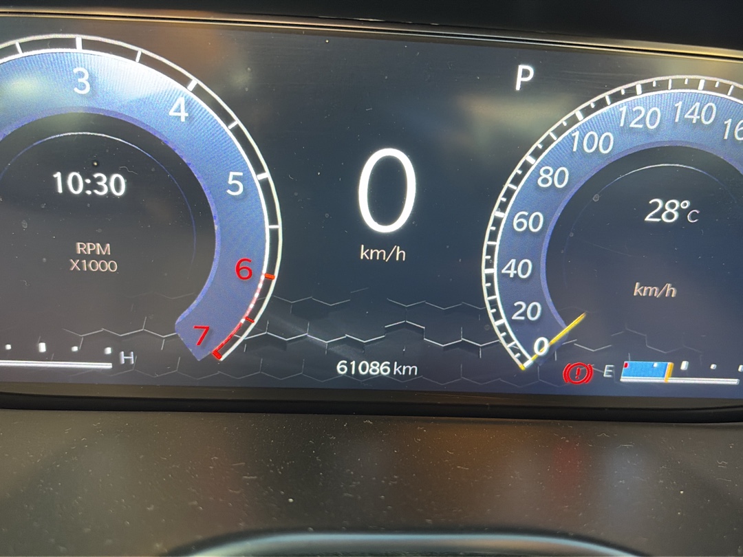 COMMANDER 1.3 T270 TURBO FLEX OVERLAND AT615