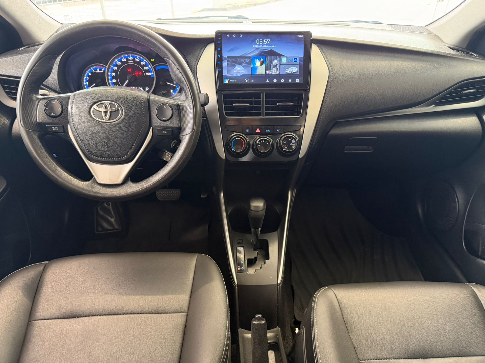 YARIS 1.5 16V FLEX SEDAN XL LIVE MULTIDRIVE6