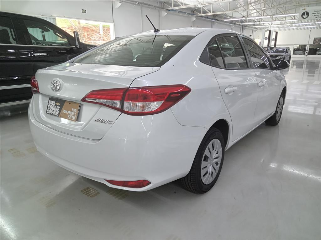 YARIS 1.5 16V FLEX SEDAN XL LIVE MULTIDRIVE4