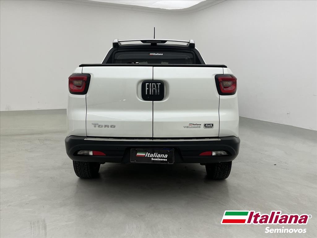TORO 2.0 16V TURBO DIESEL VOLCANO 4WD AT93
