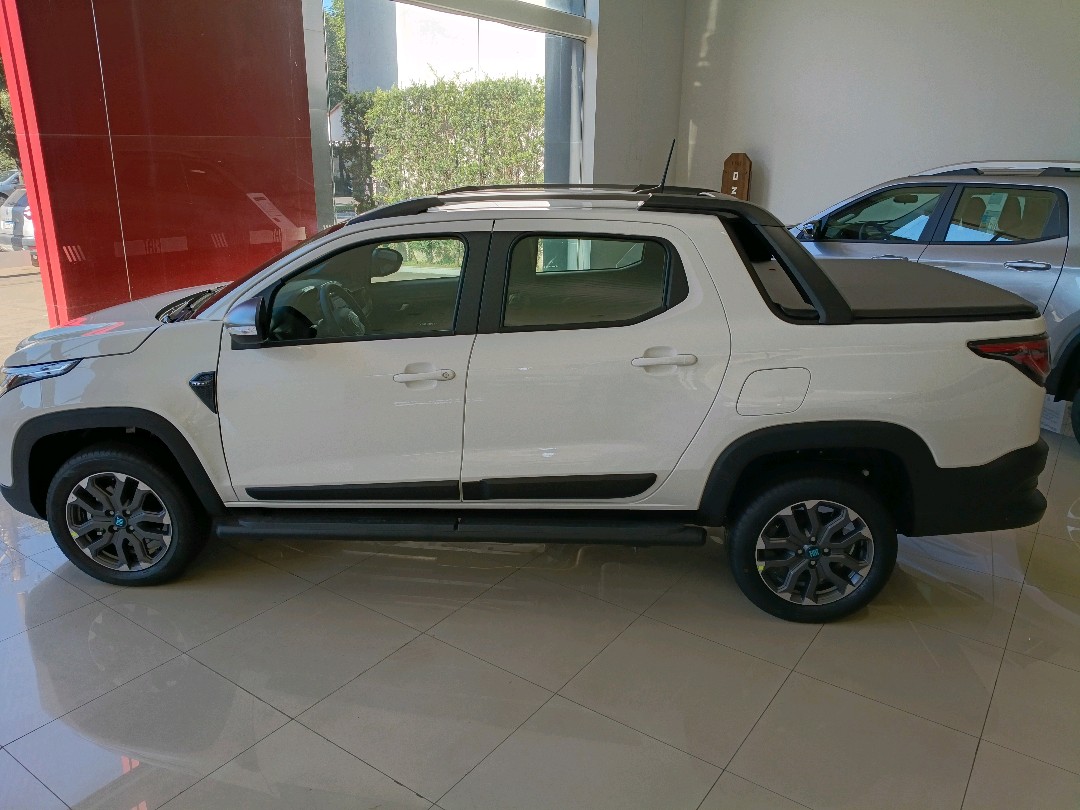 STRADA 1.0 TURBO 200 FLEX ULTRA CD CVT11